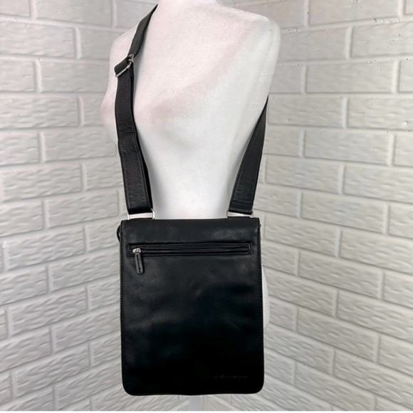 Fossil Handbags - FOSSIL BLACK PEBBLE LEATHER
CROSSBODY BAG